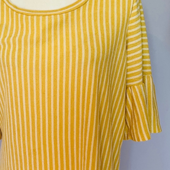 anthropologie W5 concepts striped ruffle top - Picture 3 of 3
